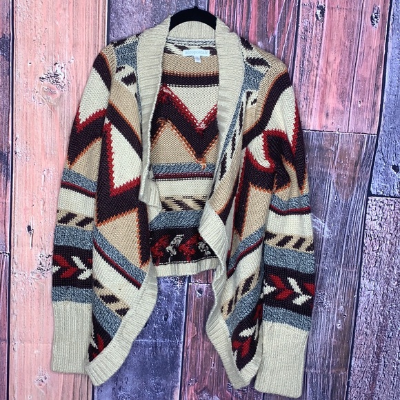 aerie Sweaters - Aeropostale sweater 🎈🎈HP🎉🎉